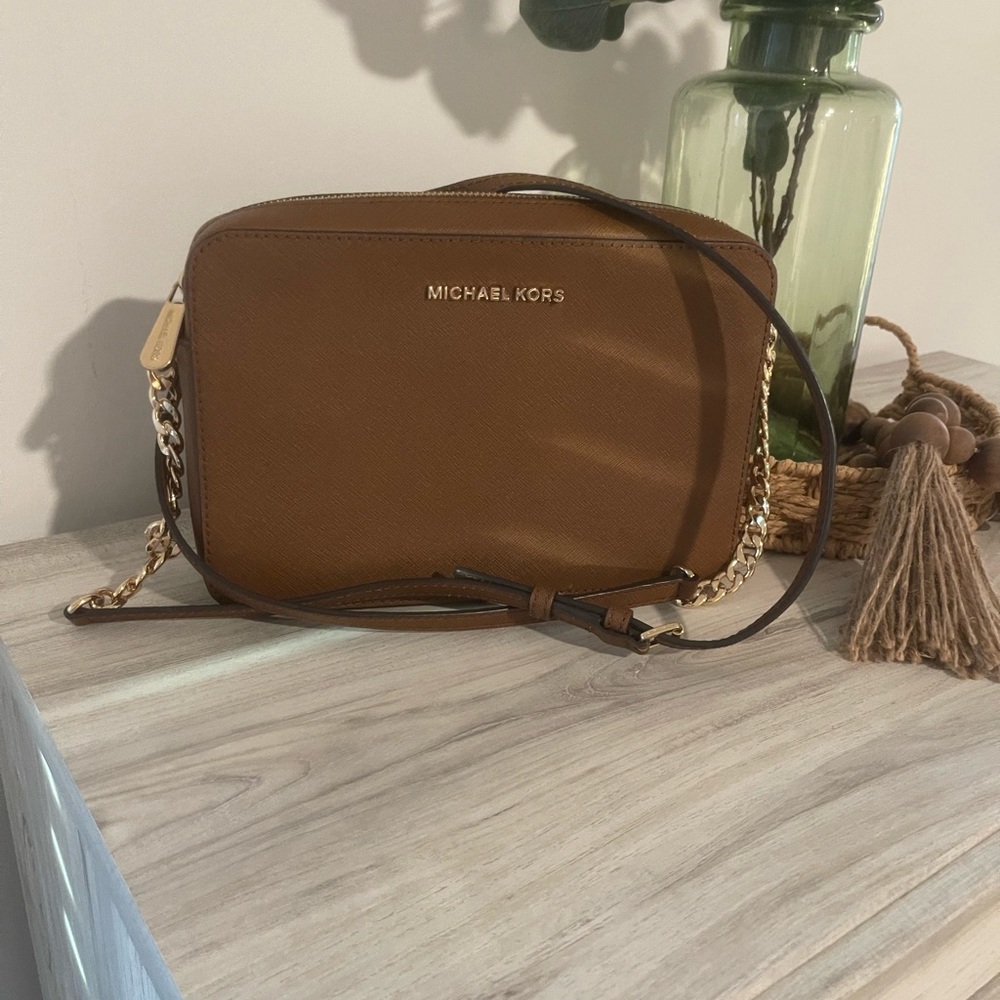 Michael Kors crossbody purse